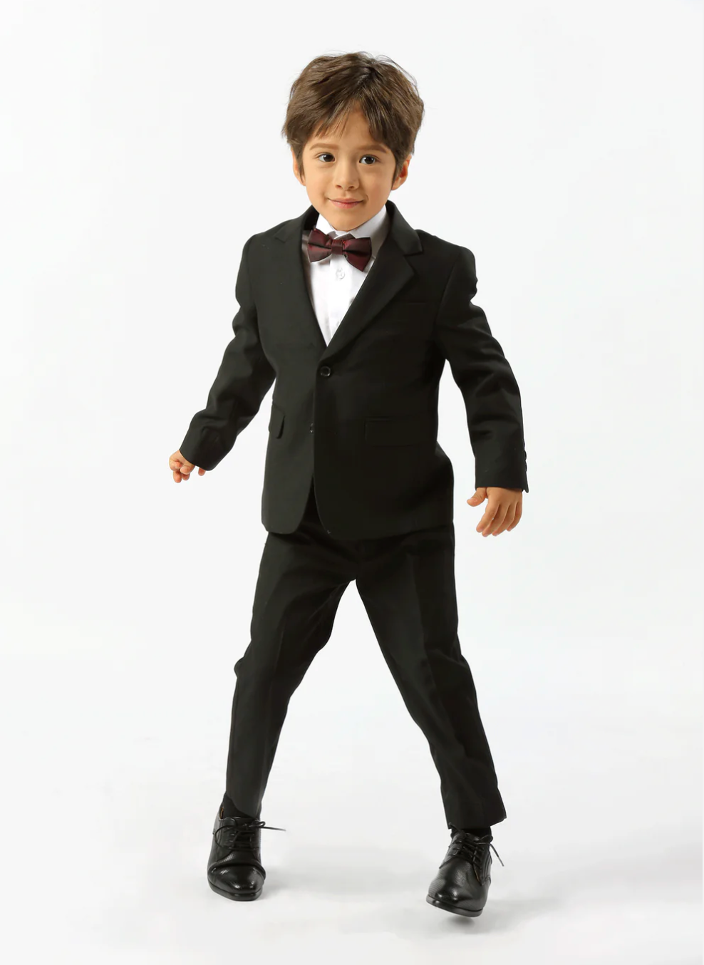 ### James Fine Twill Boys Jacket
A timeless choice for weddings, school formals and special occasions, the James Fine Twill Jacket offers a smart, tailored look for young gentlemen. Crafted from a smooth fine-twill fabric, it is available in classic Navy and Black.
Pair it with the matching James Fine Twill Trouser for a polished two-piece suit, or add the coordinating vest for a complete three-piece look. Easy to style with a crisp shirt, tie or bow tie for any formal event.