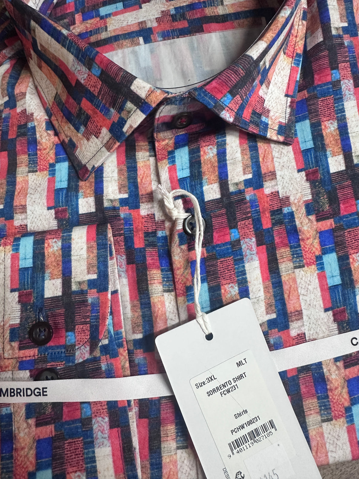 Close-up of Cambridge Sorrento FCW231 shirt and pattern