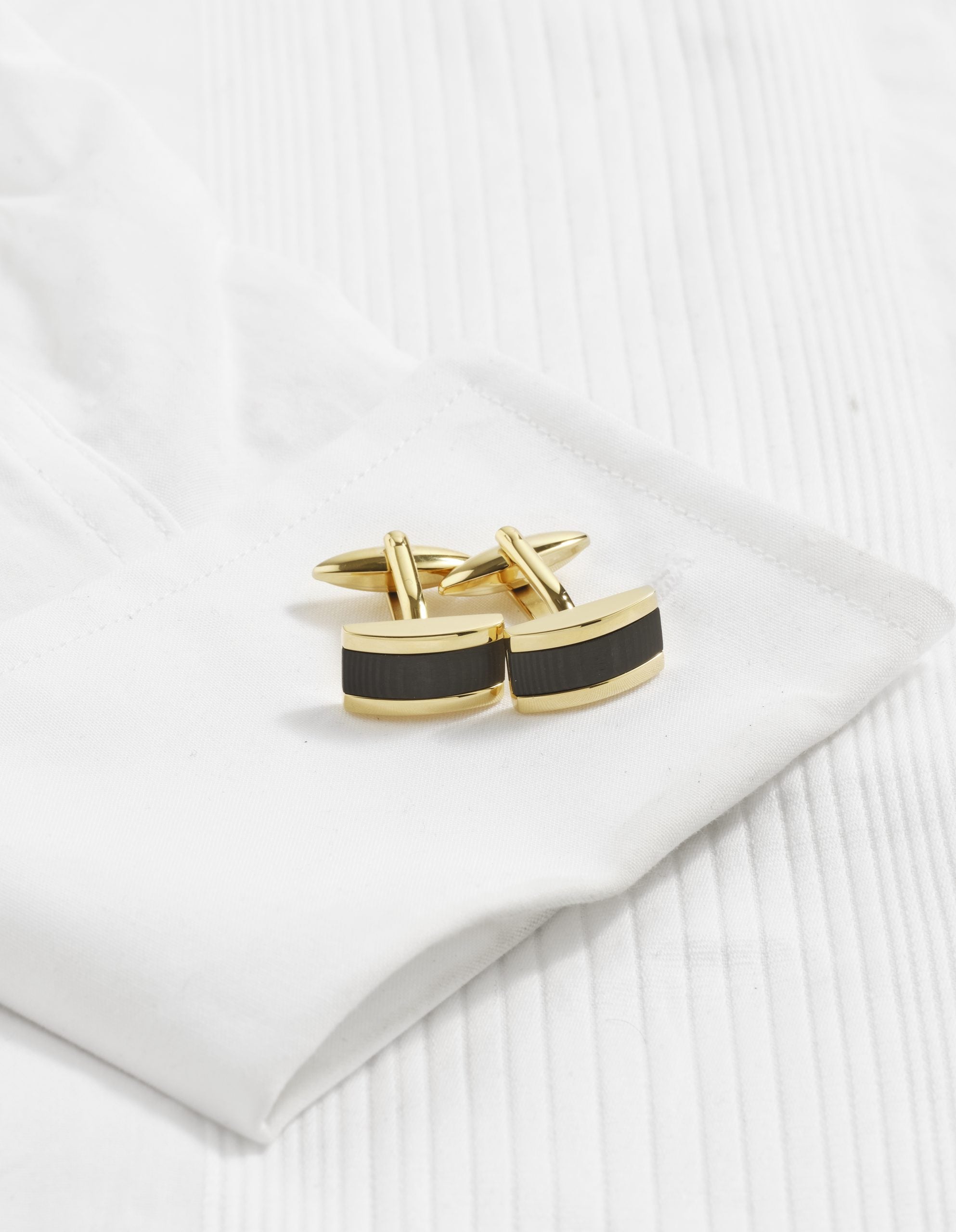Ion Plated Polished Yellow Gold Cufflinks with Wood Patterned Carbon Fibre Inlay