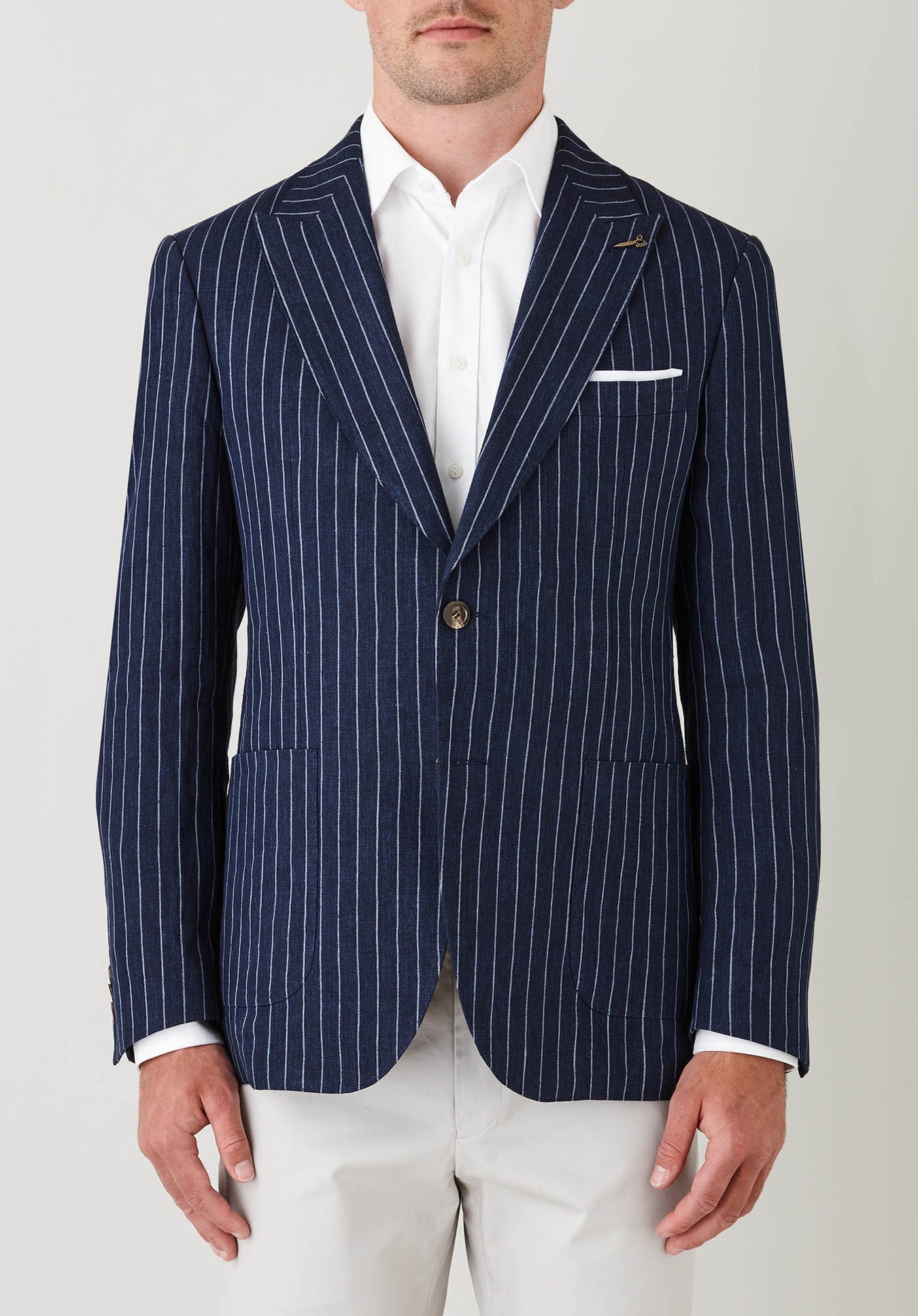 Lascar Jacket FJO960  https://harrysformenswear.com.au/products/copy-of-lascar-jacket  Tailored Fit Cruise Striped Linen Sports Jacket FJO960 The tailored fit Cruise sports jacket features patch pockets and half lining for Summer. This casual classic navy linen blazer features a wide stripe in lighter blue that is woven by the famed Italian mill Alfa-Fi. A stylish sports jacket that can be worn with the …