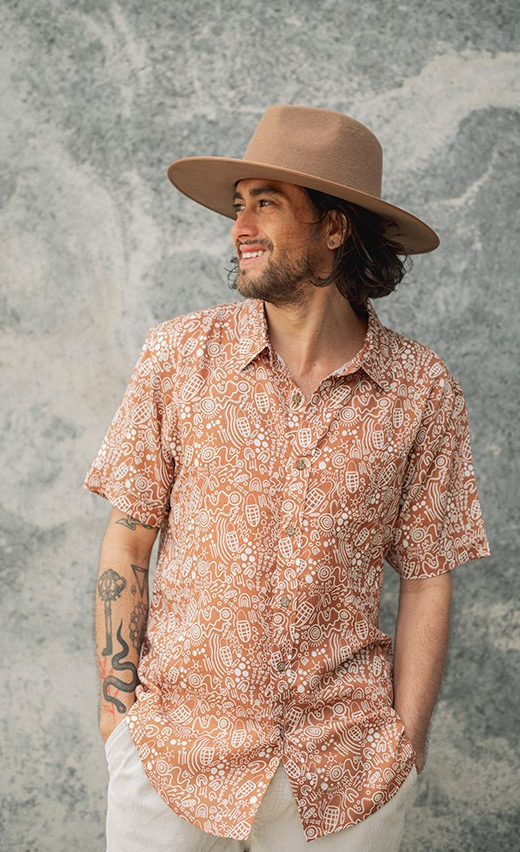 Celebration Brown Short Sleeve - Peggy and Finn  https://harrysformenswear.com.au/products/celebration-brown-short-sleeve-peggy-and-finn  Short Sleeve Shirt - Celebration Brown Looking for a modern and stylish Shirt to look your best? (or want him to!). Made with celebrations in mind this shirt is tailored to provide a relaxed and comfortable fit. It's casual silhoutte ensures you can move freely and enjoy every moment of the festivites, without compromi…