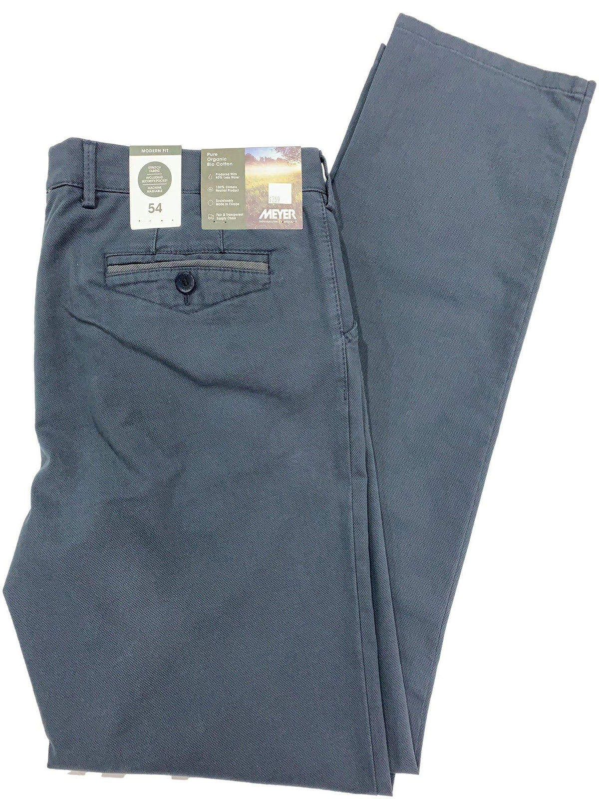 Meyer Chicago-5566-18 - Harrys for MenswearMeyer Chicago-5566-18  https://harrysformenswear.com.au/products/meyer-chicago-5566-18  Meyer Chicago Casual Trousers are the perfect fit Invisible comfort created by high-performance super-stretch fabrics. 97% Cotton 3% Elastane Made in Romania Two side pockets with rear jetted pockets Fob pocket with contrast trim Internal security pocket with zip Full-extension band with metal Clip + 2 buttons for a fi…