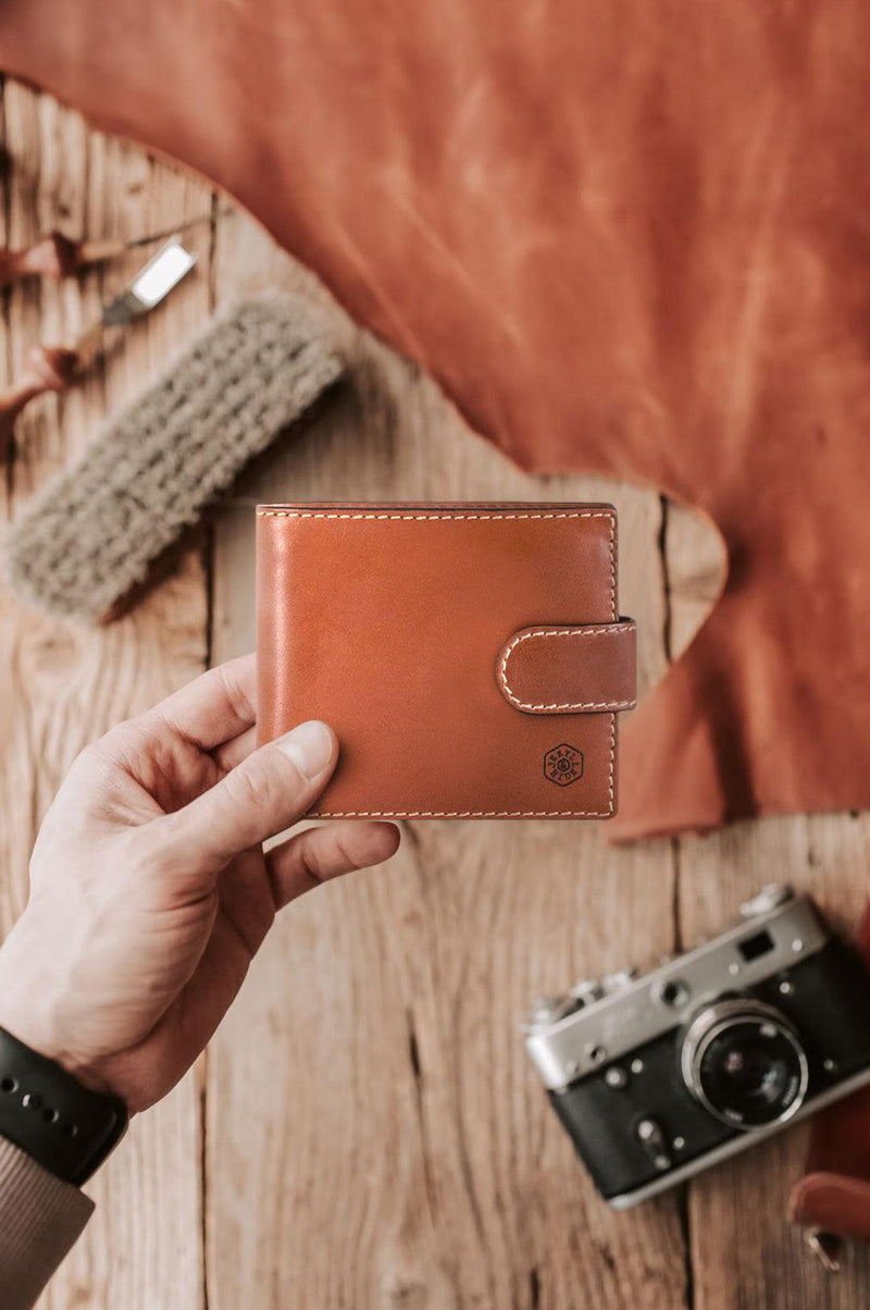 LARGE BIFOLD WALLET WITH COIN , CLAY-6353TECLG - Harrys for Menswear